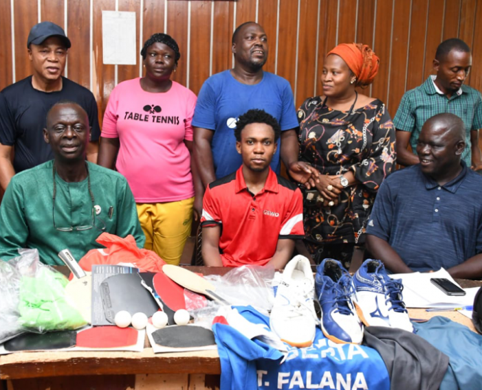 Table Tennis star, Tobi Falana identifies with grassroots, donates equipments to Kwara Sports Commission