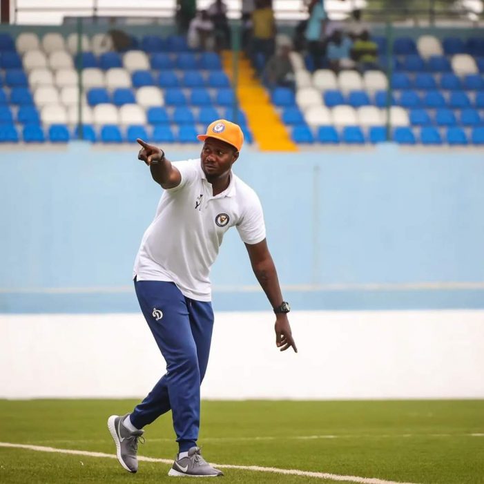 Coach Olanrewaju ‘Yema’, Vandrezzer FC part ways